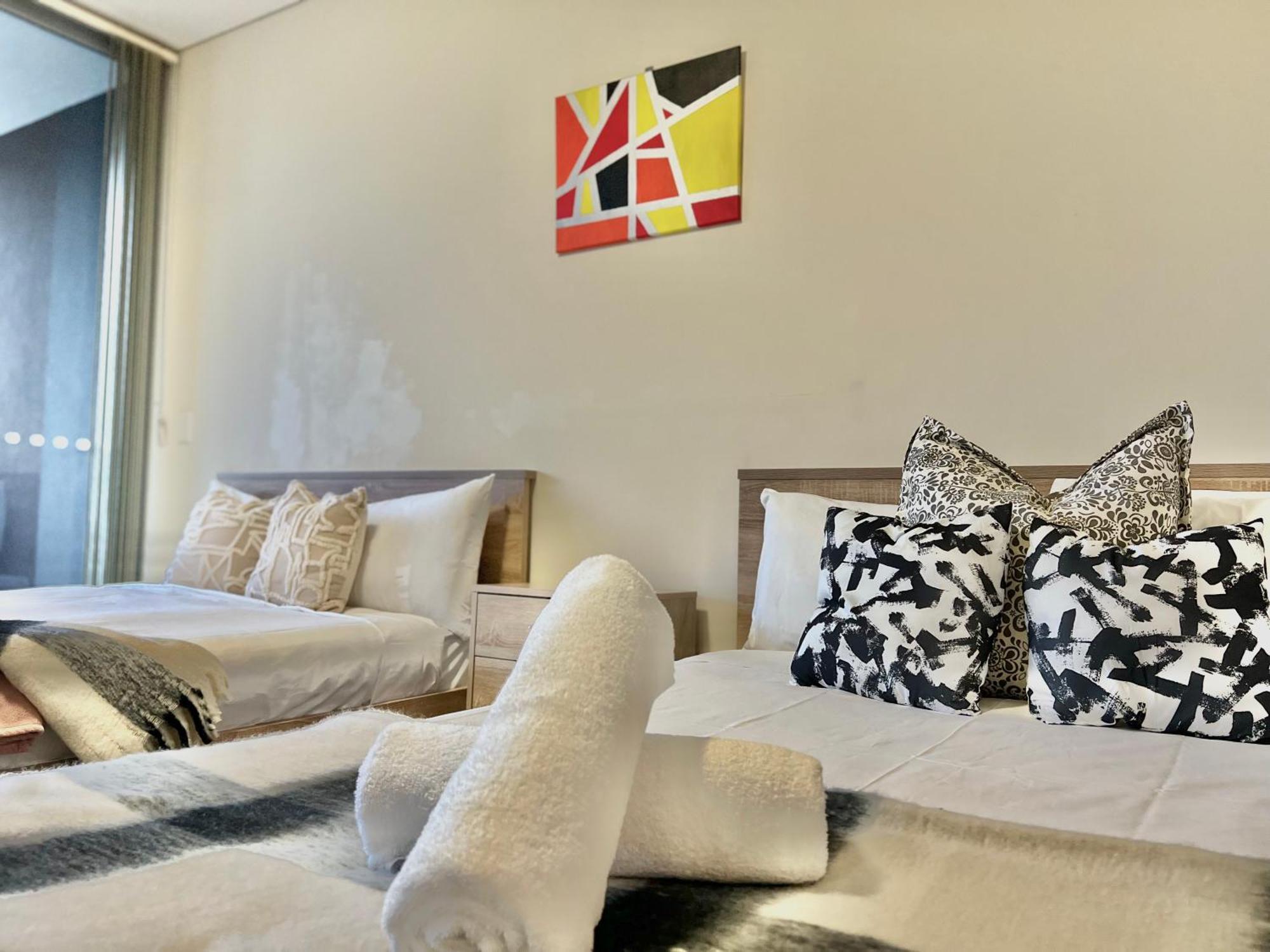 Apartment Ashfield 2 Bedroom Apt Bus&train Shop Parking Sydney